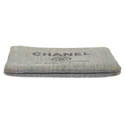 Pre Owned Chanel Light Blue Raffia Deauville Clutch