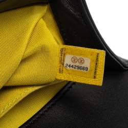 مملوكة مسبقًا Chanel Black Quilted Leather and Tweed Small Boy Flap Bag