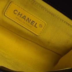 مملوكة مسبقًا Chanel Black Quilted Leather and Tweed Small Boy Flap Bag