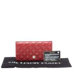 مملوكة مسبقًا محفظة كونتينينتال شانيل L ين جلد كافيار مبطنة حمراء