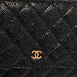 مملوكة مسبقًا محفظة بسلسلة شانيل كلاسيكية جلد وردية فاتحة