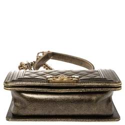 مملوكة مسبقًا Chanel Gold Quilted Crackled Leather Small Boy Flap Bag