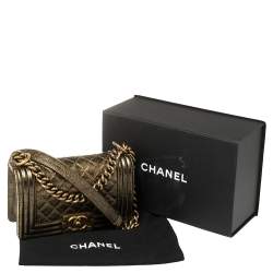 مملوكة مسبقًا Chanel Gold Quilted Crackled Leather Small Boy Flap Bag