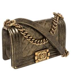 مملوكة مسبقًا Chanel Gold Quilted Crackled Leather Small Boy Flap Bag
