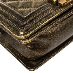 مملوكة مسبقًا Chanel Gold Quilted Crackled Leather Small Boy Flap Bag