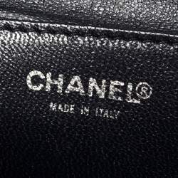 Pre Owned حقيبة شانيل سلسلة قلاب سي سي دنيم مبطن قضيب شيكولاته أسود 