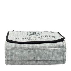 Pre Owned Chanel Grey Raffia Deauville Messenger Bag