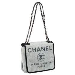 Pre Owned Chanel Grey Raffia Deauville Messenger Bag