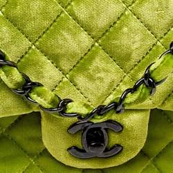 Pre Owned Chanel Green Quilted Velvet New Mini Classic Flap Bag