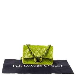 Pre Owned Chanel Green Quilted Velvet New Mini Classic Flap Bag