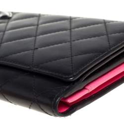 مملوكة مسبقًا Chanel Black Quilted Leather Cambon Ligne Flap Wallet