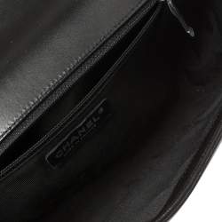 مملوكة مسبقًا Chanel Black Quilted Leather New Medium Boy Flap Bag