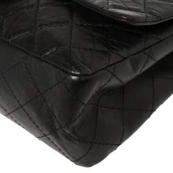 Pre Owned Chanel Black Quilted Aged Leather Reissue 2.55 Classic 226 Flap Bag