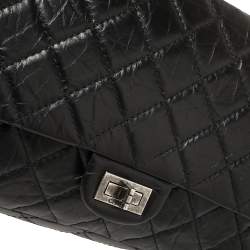Pre Owned Chanel Black Quilted Aged Leather Reissue 2.55 Classic 226 Flap Bag