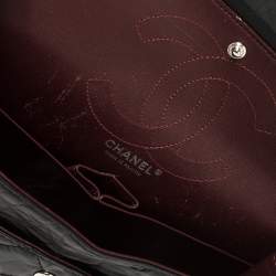 Pre Owned Chanel Black Quilted Aged Leather Reissue 2.55 Classic 226 Flap Bag