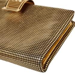 مملوكة مسبقًا Chanel Metallic Gold Leather CC Foldover Clutch