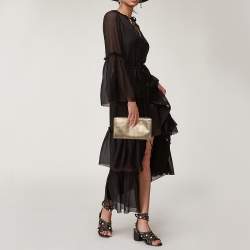 مملوكة مسبقًا Chanel Metallic Gold Leather CC Foldover Clutch