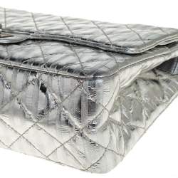 Pre Owned Chanel Silver Striped Quilted Leather Reissue 2.55 Classic 226 Flap Bag