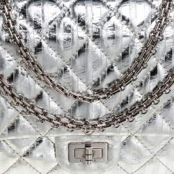 Pre Owned Chanel Silver Striped Quilted Leather Reissue 2.55 Classic 226 Flap Bag