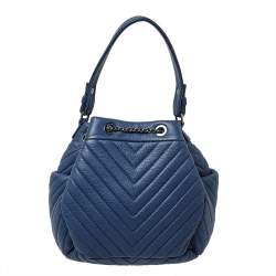 Pre Owned Chanel Blue Chevron Leather Drawstring Bucket Bag 