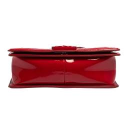 Pre Owned Chanel Red Quilted Patent Leather Medium Boy Flap Bag