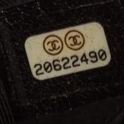 Pre Owned Chanel Red Quilted Patent Leather Medium Boy Flap Bag