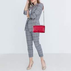 Pre Owned Chanel Red Quilted Patent Leather Medium Boy Flap Bag