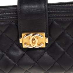 مملوكة مسبقًا حقيبة كلتش شانيل حافظة جوال بوي جلد مبطنة أسود