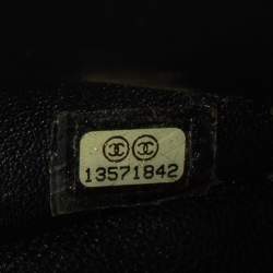 مملوكة مسبقًا Chanel Black Quilted Caviar Leather Jumbo Classic Single Flap Bag