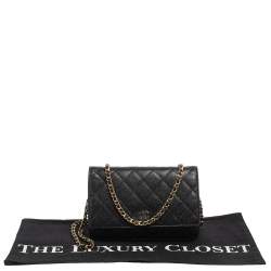 مملوكة مسبقًا محفظة بسلسلة شانيل كلاسيك جلد كافيار مبطن أحمر