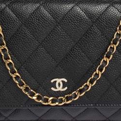 مملوكة مسبقًا محفظة بسلسلة شانيل كلاسيك جلد كافيار مبطن أحمر