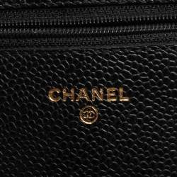 مملوكة مسبقًا محفظة بسلسلة شانيل كلاسيك جلد كافيار مبطن أحمر