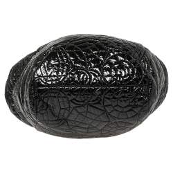 Pre Owned Chanel Black Camellia Quilted Vinyl Rock In Moscow Hobo