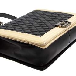 مملوكة مسبقًا Chanel Beige/Black Quilted Leather Large Boy Flap Bag