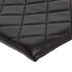 Pre Owned Chanel Black Quilted Leather Flat  Zip Wallet 