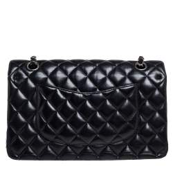 مملوكة مسبقًا حقيبة شانيل فينتدج دوبل كلاسيك جلد أسود مبطن متوسطة بقلاب