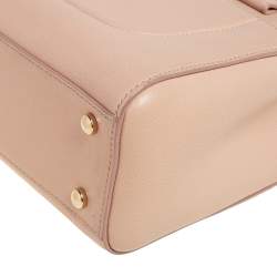 مملوكة مسبقًا Chanel Beige Leather Mini Neo Executive Shopping Tote