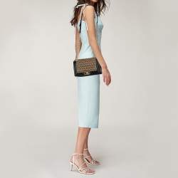 Pre Owned Chanel Black/Beige Quilted Leather and Raffia Medium Boy Flap Bag