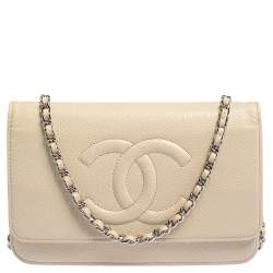 مملوكة مسبقًا Chanel Beige Caviar Leather CC Timeless Wallet On Chain