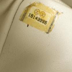 مملوكة مسبقًا Chanel White Quilted Caviar Leather Jumbo Classic Double Flap Bag