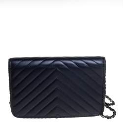 Pre Owned Chanel Navy Blue Chevron Lambskin Leather Studded Wallet On Chain