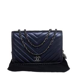 Pre Owned Chanel Navy Blue Chevron Lambskin Leather Studded Wallet On Chain