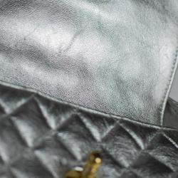 Pre Owned Chanel Silver Leather Vintage Shoulder Bag
