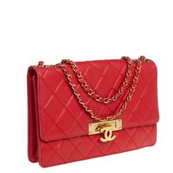 مملوكة مسبقًا Chanel Red Quilted Lambskin Leather Large Golden Class Flap Bag