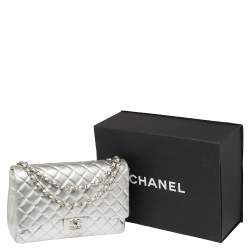 مملوكة مسبقًا Chanel Metallic Silver Quilted Leather Maxi Classic Single Flap Bag