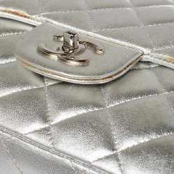 مملوكة مسبقًا Chanel Metallic Silver Quilted Leather Maxi Classic Single Flap Bag