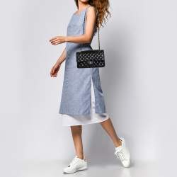 Pre Owned Chanel Black Quilted Caviar Leather Medium Classic Double Flap Bag