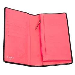 مملوكة مسبقًا Chanel Black Quilted Leather CC Cambon Wallet