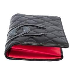 مملوكة مسبقًا Chanel Black Quilted Leather CC Cambon Wallet