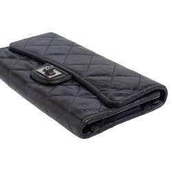Pre Owned Chanel Metallic Blue Quilted Leather Reissue Trifold Wallet